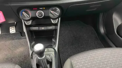 Photo 16 Kia Picanto  1.0 DPi 67ch BVM5