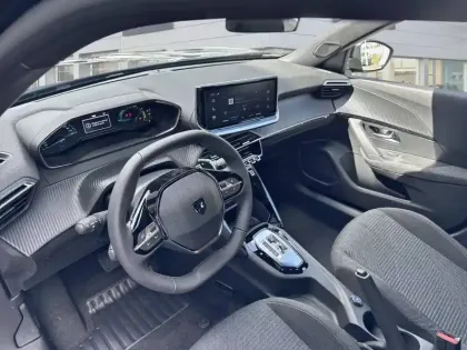 Photo 7 Peugeot 2008  Hybrid 110 e-DCS6