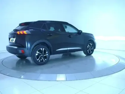 Photo 12 Peugeot 2008  PureTech 100 S&S BVM6