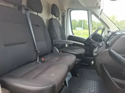 Photo 11 Peugeot Boxer  TOLE 333 L1H1 BLUEHDI 120 S&S