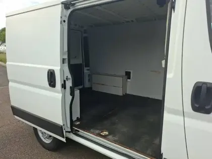 Photo 31 Peugeot Boxer  TOLE 333 L1H1 BLUEHDI 120 S&S