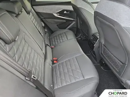 Photo 19 Peugeot 3008  Electrique 325 ch 4x4 73 kWh