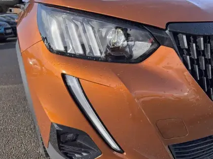 Photo 15 Peugeot 2008  PureTech 130 S&S EAT8
