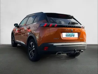 Photo 6 Peugeot 2008  PureTech 130 S&S EAT8
