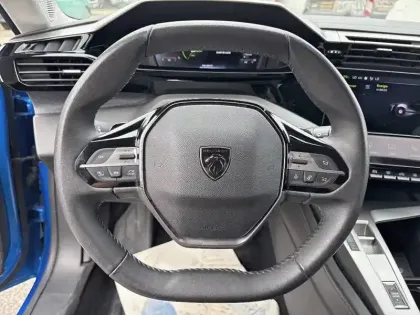 Photo 15 Peugeot 308  PHEV 180 e-EAT8