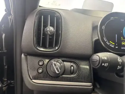 Photo 43 Mini Mini Countryman 125 - 95 ch ALL4 BVA6