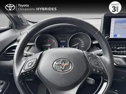 Photo 12 Toyota C-HR  1.8 Hybride 122ch Collection E-CVT