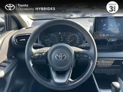 Photo 12 Toyota Yaris  116h Dynamic 5p MC24