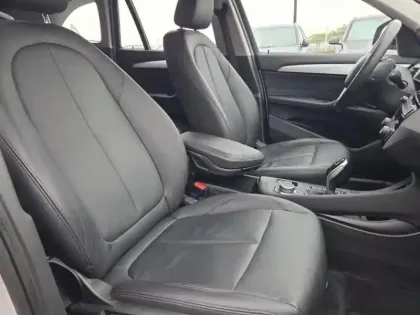 Photo 13 BMW X1  sDrive18iA 136ch Lounge DKG7