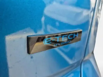 Photo 11 Renault Austral  1.2 E-Tech full hybrid 200ch esprit Alpine - 25