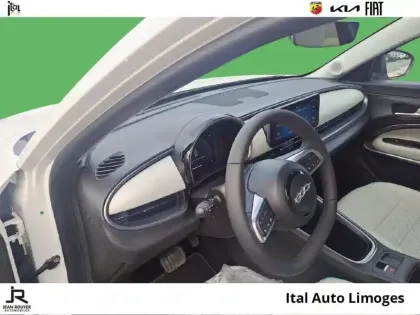 Photo 7 Fiat 600  1.2 Hybrid Turbo 110ch La Prima eDCT6