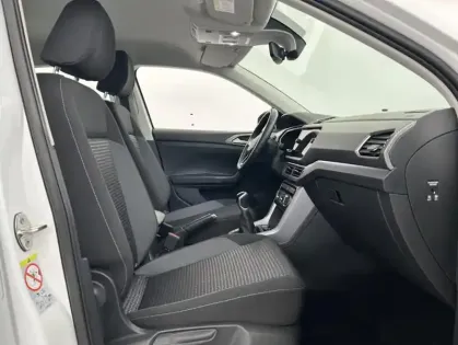 Photo 13 Volkswagen T-cross 1.0 TSI 110 Start/Stop BVM6 Active 5p