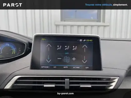 Photo 33 Peugeot 3008 Hybrid4 300 e-EAT8 GT