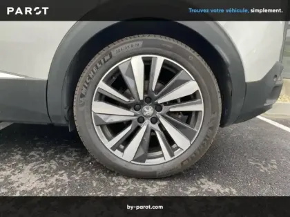 Photo 43 Peugeot 3008 Hybrid4 300 e-EAT8 GT