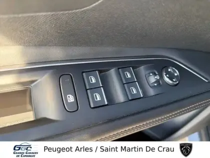 Photo 11 Peugeot 3008  Hybrid 225 e-EAT8