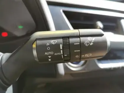Photo 18 Lexus UX 250 h Executive 2.0 VVT-iE 184