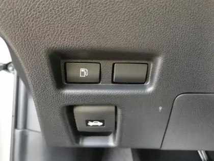 Photo 16 Lexus UX 250 h Executive 2.0 VVT-iE 184