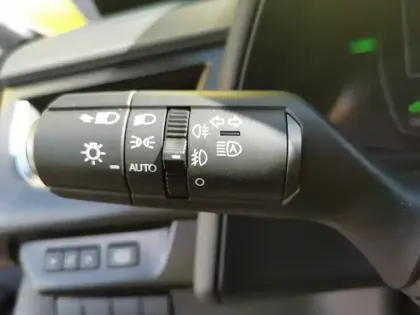 Photo 17 Lexus UX 250 h Executive 2.0 VVT-iE 184
