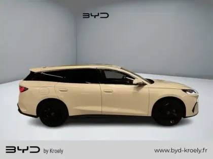 Photo 5 BYD Seal 6 1.5 PHEV DM-i Comfort Lite