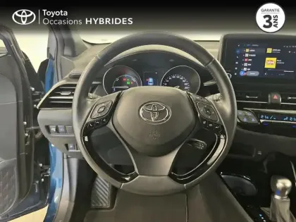 Photo 8 Toyota C-HR  1.8 Hybride 122ch Design Ultimate E-CVT