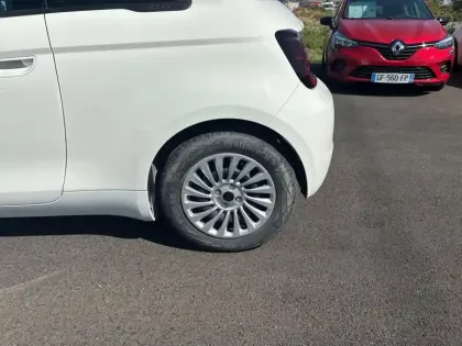 Photo 10 Fiat 500  e 95ch Action Berline MY22 23.8 kWh