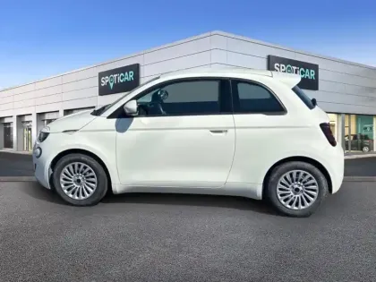 Photo 6 Fiat 500  e 95ch Action Berline MY22 23.8 kWh