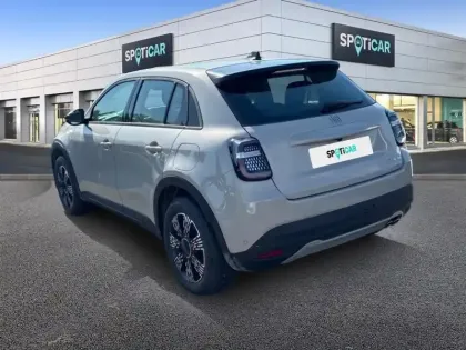 Photo 5 Fiat 600  1.2 Hybrid Turbo 145ch Pack Confort & Style eDCT6