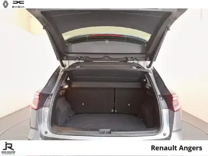 Photo 6 Renault Austral  1.2 E-Tech full hybrid 200ch Iconic esprit Alpine- 23