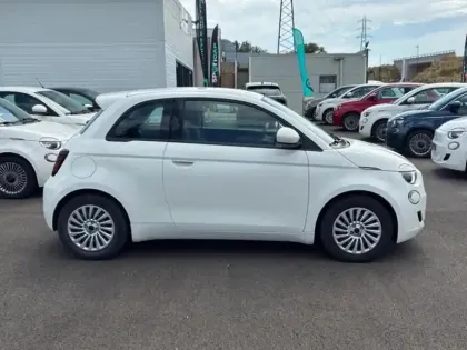 Photo 7 Fiat 500  e 95ch Action Berline MY22 23.8 kWh