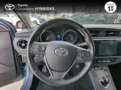 Photo 8 Toyota Auris  HSD 136h Design