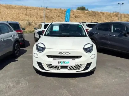 Photo 14 Fiat 600  1.2 Hybrid Turbo 110ch La Prima eDCT6