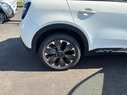Photo 10 Fiat 600  1.2 Hybrid Turbo 110ch La Prima eDCT6