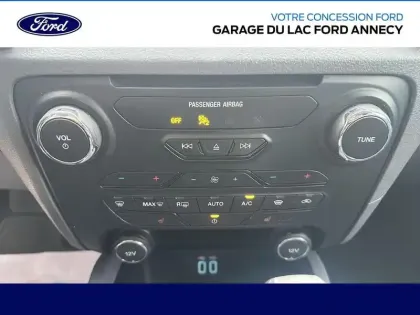 Photo 12 Ford Ranger  3.2 TDCi 200ch Double Cabine Limited BVA