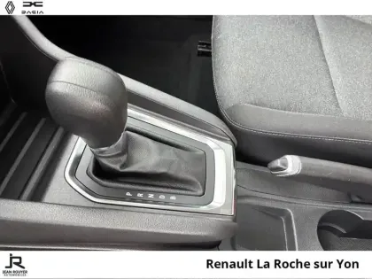 Photo 5 Renault Clio  1.6 E-Tech hybride 145ch Equilibre