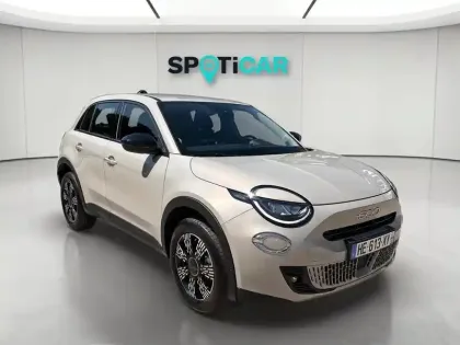 Photo 7 Fiat 600  1.2 Hybrid Turbo 110ch La Prima eDCT6