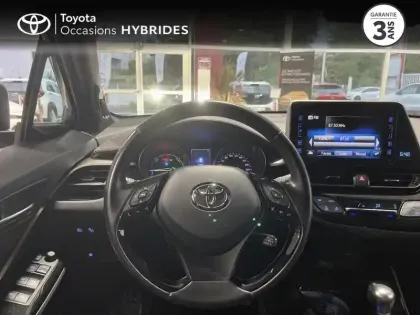 Photo 12 Toyota C-HR  122h Distinctive 2WD E-CVT