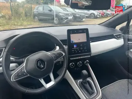 Photo 14 Renault Clio  1.6 E-Tech hybride 145ch Techno