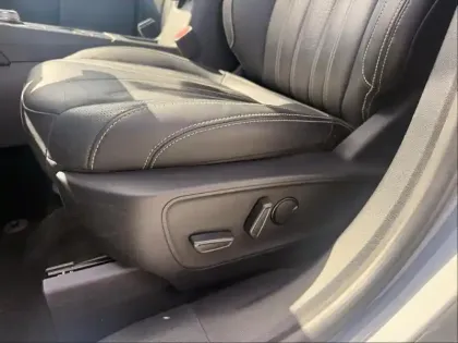 Photo 24 Ford Kuga  2.5 Duratec 225ch PHEV Vignale BVA