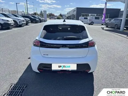 Photo 28 Peugeot 208  PureTech 100 S&S EAT8