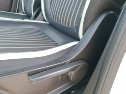 Photo 20 Renault Twingo  III E-Tech