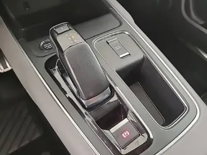 Photo 40 Citroën C5 aircross  Hybride Rechargeable 225 e-EAT8