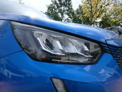 Photo 15 Peugeot 2008  Electrique 136 ch