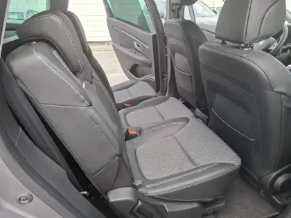 Photo 21 Renault Scenic Grand  TCe 140