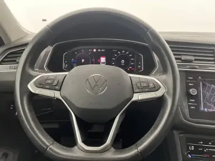 Photo 22 Volkswagen Tiguan  2.0 TDI 150ch DSG7
