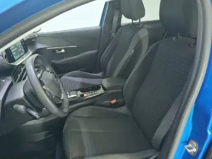 Photo 10 Peugeot 208  Electrique 50 kWh 136ch