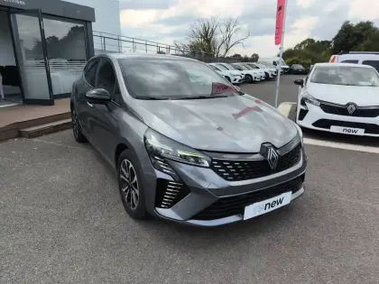 Photo 6 Renault Clio  E-Tech full hybrid 145