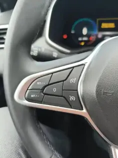 Photo 15 Renault Clio  E-Tech full hybrid 145