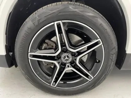 Photo 12 Mercedes GLA  250 e 8G-DCT