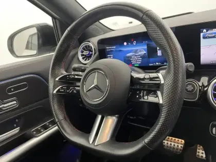 Photo 28 Mercedes GLA  250 e 8G-DCT