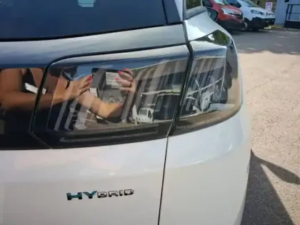 Photo 16 Peugeot 3008  Hybrid 225 e-EAT8
